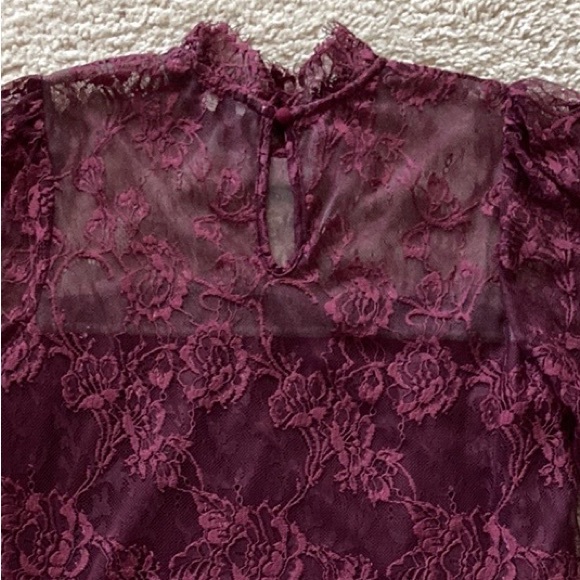 Heartloom Wine Color Lace Blouse - Picture 7 of 7